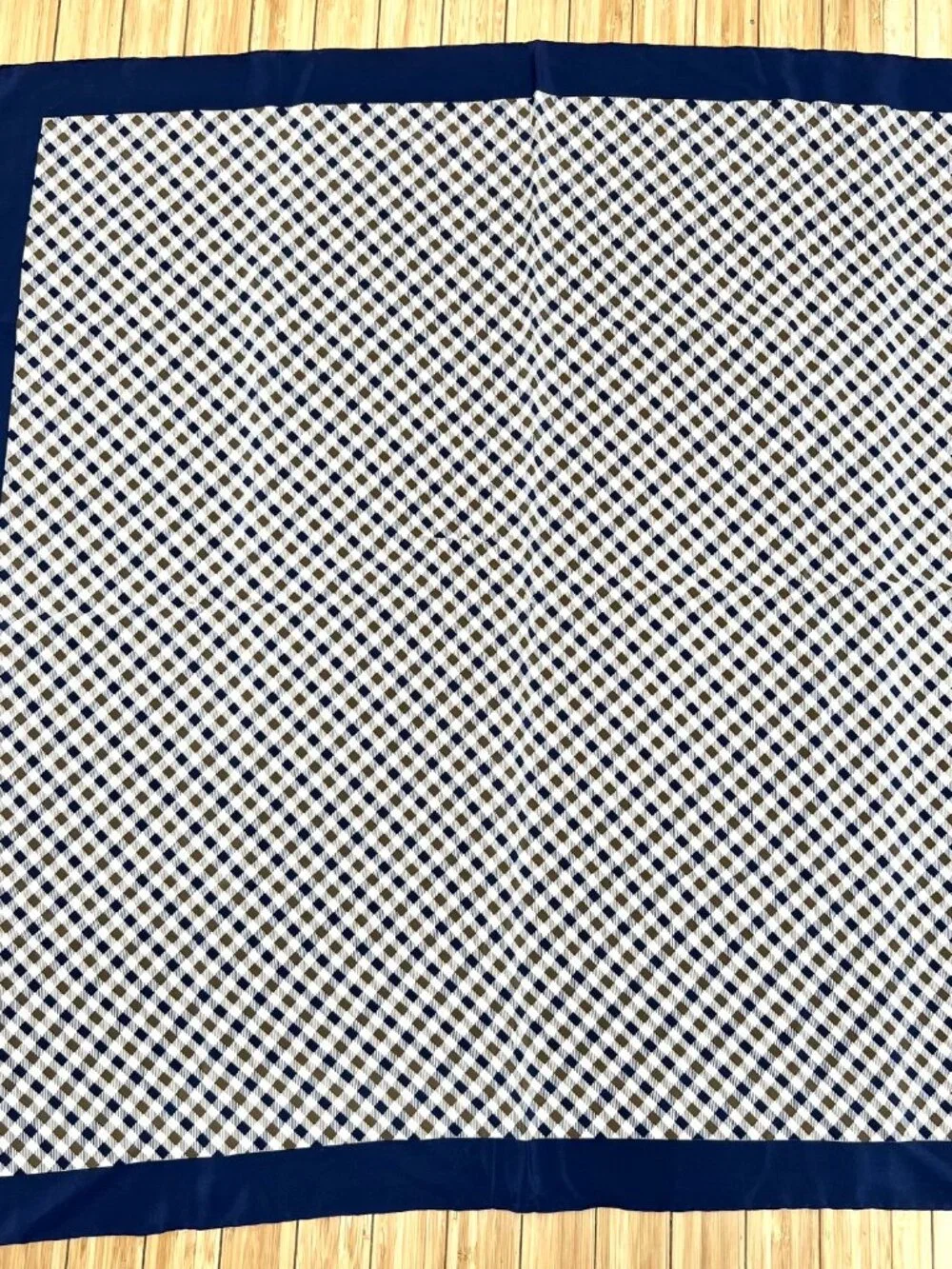100% Silk 34